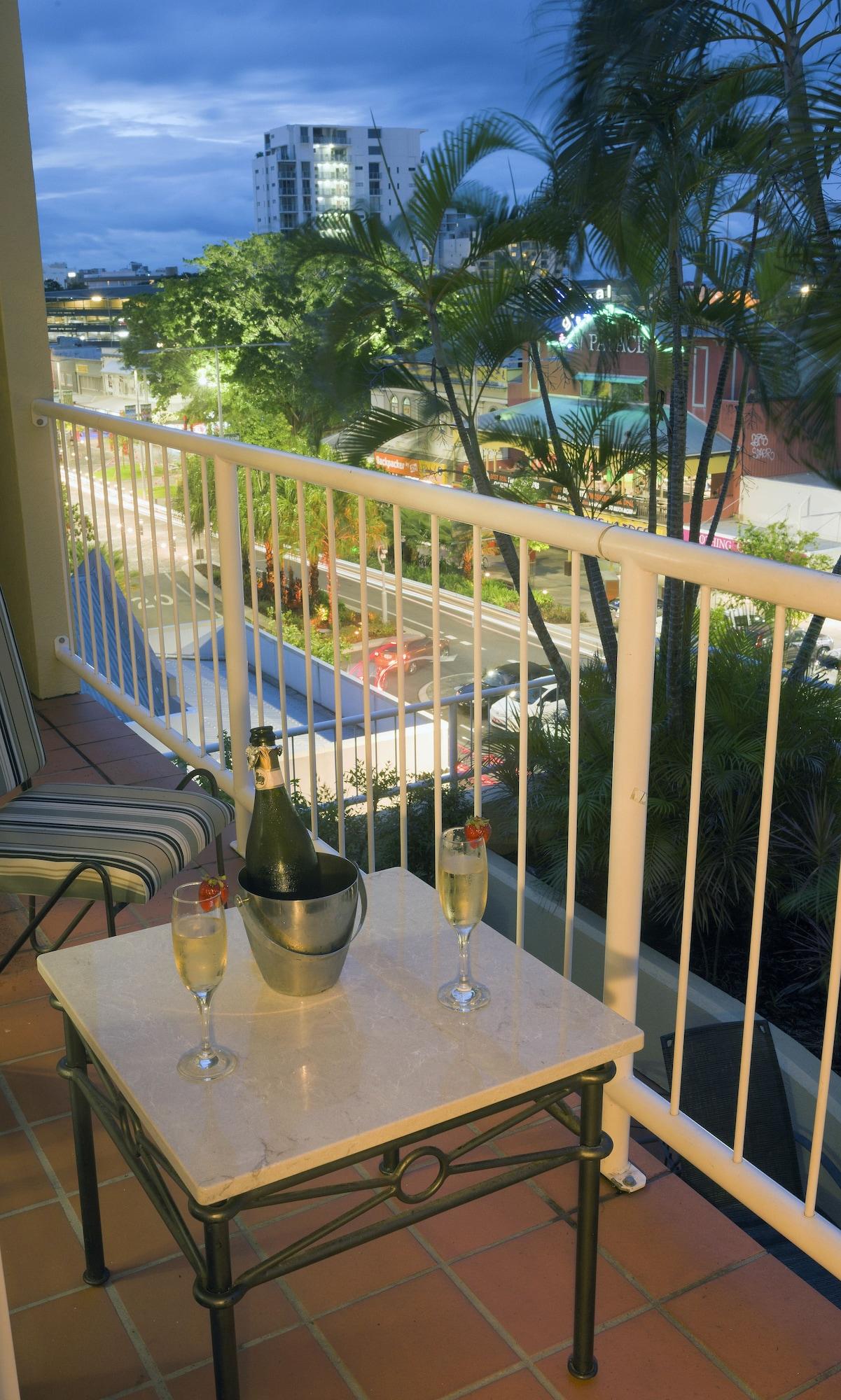 Inn Cairns Exterior photo