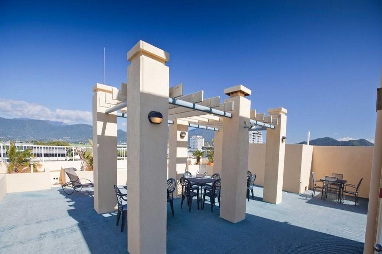 Inn Cairns Exterior photo