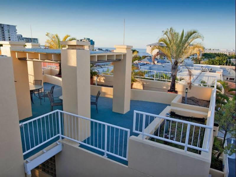 Inn Cairns Exterior photo